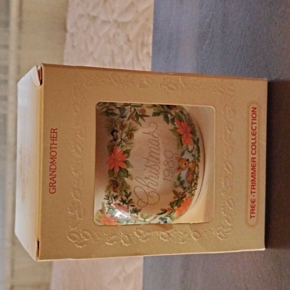 Hallmark 1980 "Grandmother" Christmas Glass Ornament, NWT